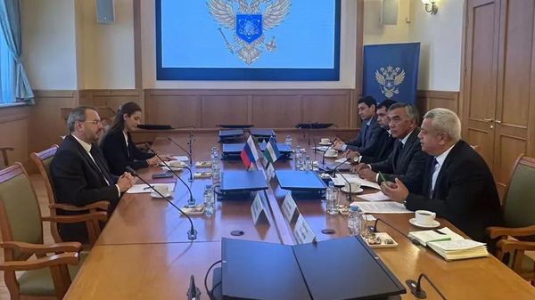Uzbekistan i Rossiya: obsujdeno sotrudnichestvo v sfere obrazovaniya i innovatsiy - Sputnik O‘zbekiston