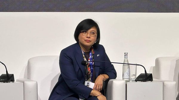АБР планирует обучить миллион человек цифровым навыкам и навыкам в области ИИ к 2035 году - Sputnik Узбекистан