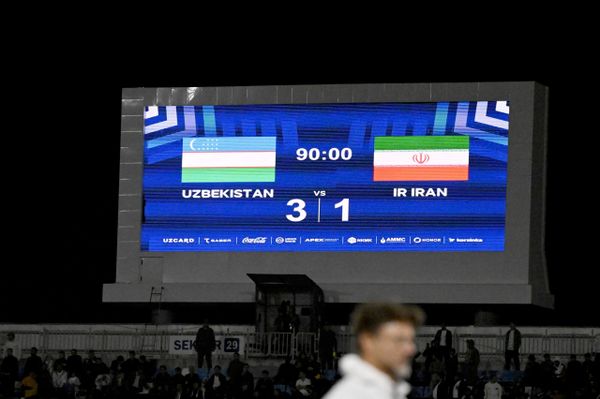 Сборная Узбекистана обыграла Иран со счетом 3:1 в товарищеском матче Сборная Узбекистана обыграла Иран со счетом 3:1 в товарищеском матче - Sputnik Узбекистан