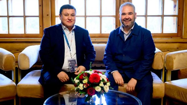 Состоялась встреча первого заместителя министра культуры Узбекистана Нодирбека Сайфуллаева и заместителя министра культуры РФ Андрея Малышева. - Sputnik Ўзбекистон
