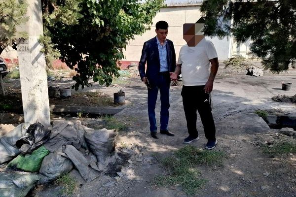 В Ферганской области трех человек оштрафовали на общую сумму 3,96 млн за выброс мусора в неустановленных местах - Sputnik Узбекистан