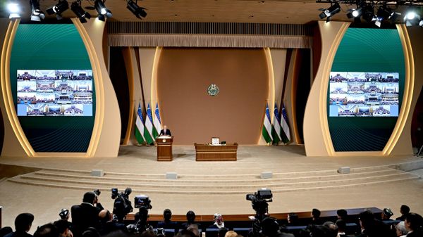 Shavkat Mirziyoyev provol vstrechu s prepodavatelyami i nastavnikami - Sputnik O‘zbekiston