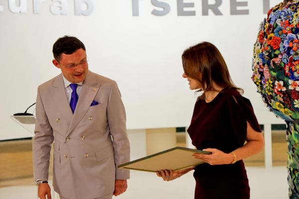 Vasiliy Sereteli va Gayane Umerova ko‘rgazma ochilishida - Sputnik O‘zbekiston