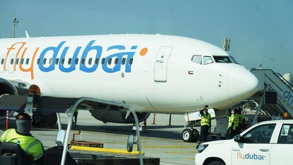 Самлоёт FlyDubai совершивший экстренную посадку в Саудовской Аравии - Sputnik Ўзбекистон