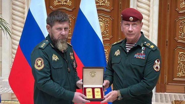 По указу Владимира Путина Рамзану Кадырову присвоили звание генерала армии - Sputnik Узбекистан