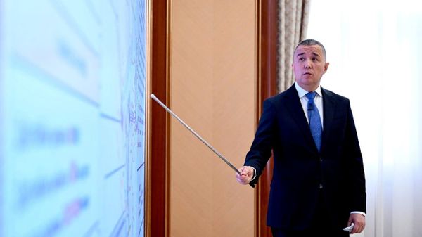 Для ликвидации аварии на месторождении 25-летие Независимости на место доставляют спецтехнику и оборудование - Sputnik Узбекистан