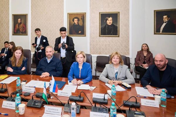 Ministr kulturi RF Olga Lyubimova vstretilas s ministrom kulturi Respubliki Uzbekistan Ozodbekom Nazarbekovim. - Sputnik O‘zbekiston