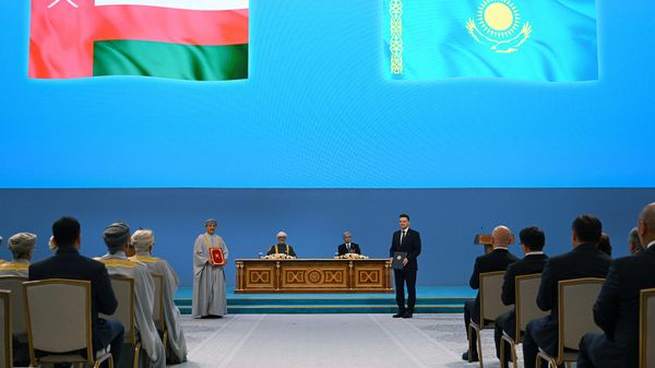  Оман и Евразийский банк развития (ЕАБР) подписали соглашение  - Sputnik Ўзбекистон