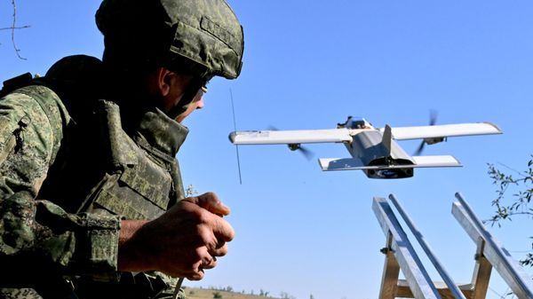 Боевая работа расчета БПЛА Молния-ПВО в зоне СВО - Sputnik Ўзбекистон