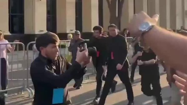 MrBeast встретился с фанатами в Ташкенте - Sputnik Узбекистан