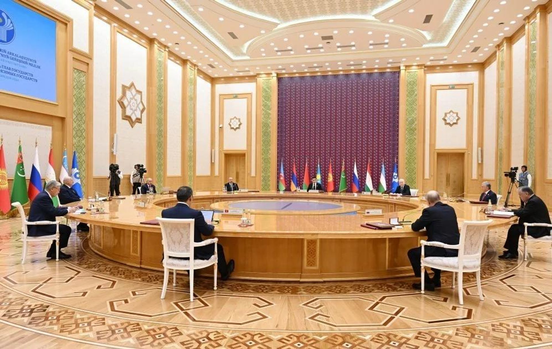 В Туркменистане состоялось очередное заседание Совета глав государств СНГ. - Sputnik Узбекистан, 1920, 09.10.2026