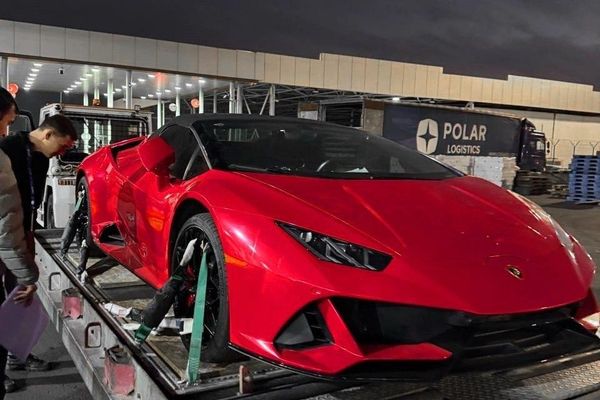 MrBeast приедет в Самарканд вместе со своей красной Lamborghini - Sputnik Узбекистан
