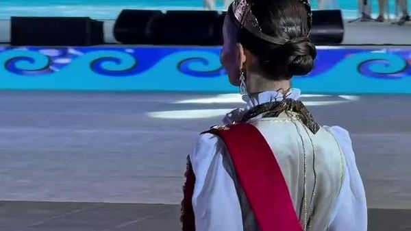 Представительнице Узбекистана, выигравшей конкурс Татар кызы, подарили автомобиль - Sputnik Узбекистан