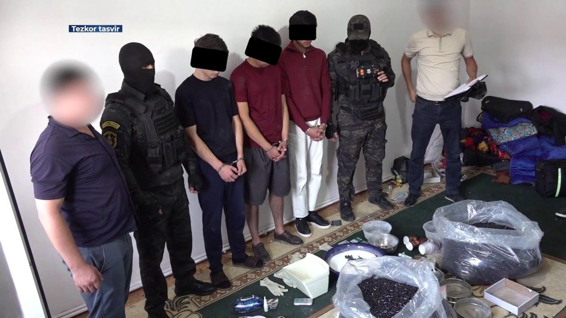В Гулистане обнаружили нарколабораторию В Гулистане обнаружили нарколабораторию - Sputnik Узбекистан, 1920, 14.10.2026