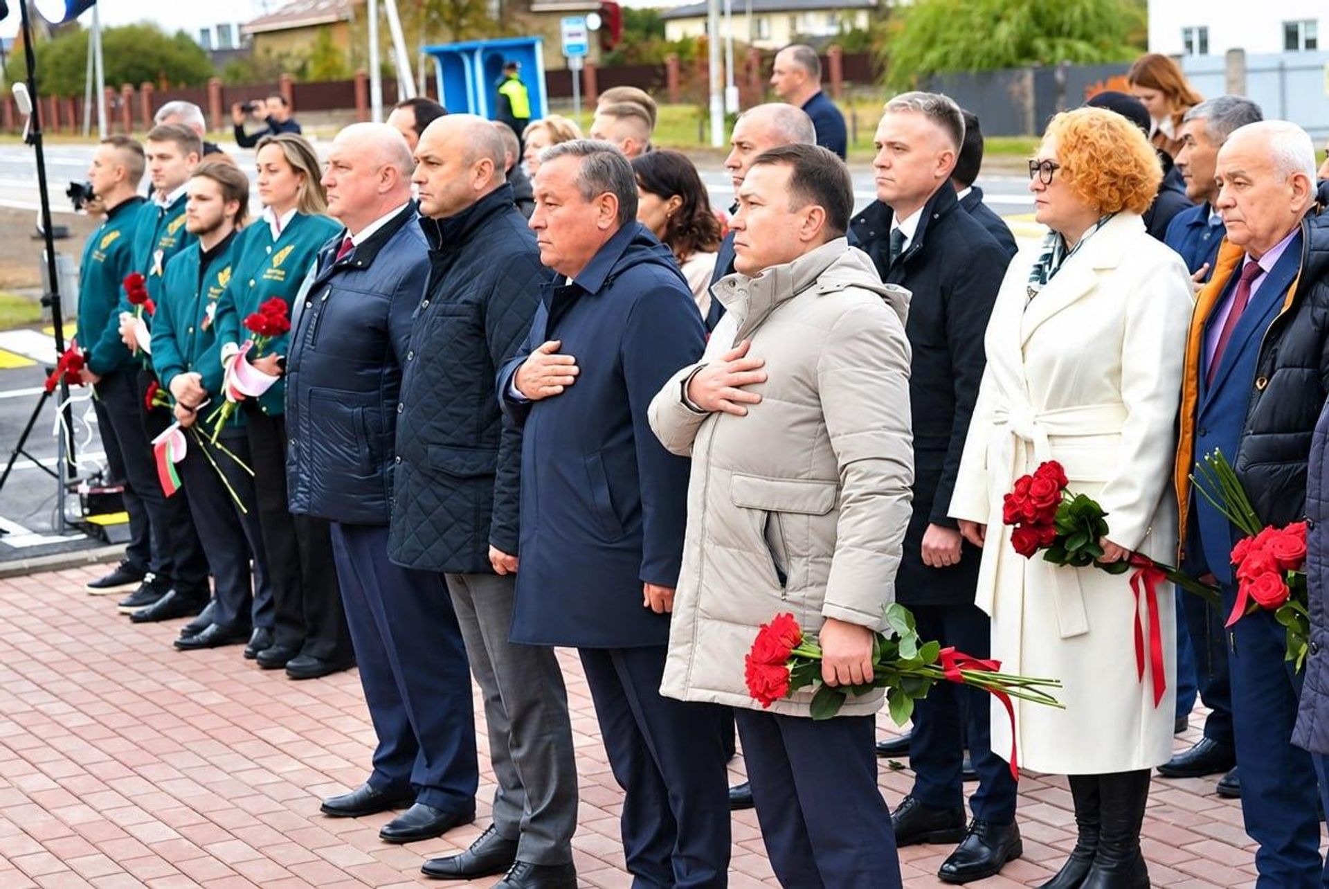В Беларуси установили памятный знак уроженцам Узбекистана, погибшим при освобождении Витебщины. - Sputnik Узбекистан, 1920, 16.10.2026