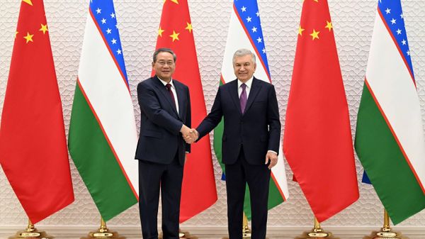 Shavkat Mirziyoyev prinyal delegatsiyu KNR vo glave s premyerom Gosudarstvennogo soveta Li Sanom. - Sputnik O‘zbekiston