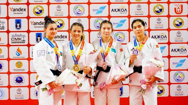 Дзюдоисты Узбекистана завоевали 13 медалей на Открытом чемпионате Азии в Казахстане - Sputnik Узбекистан