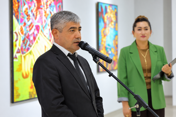 Tashkentda "Meros" nomli ko‘rgazmasi Tashkentda "Meros" nomli ko‘rgazmasi - Sputnik O‘zbekiston
