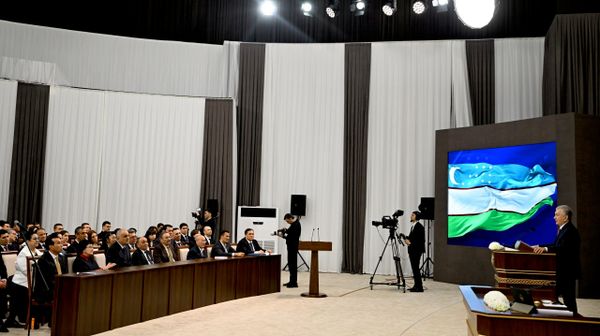 Президент проводит встречу с кинематографистами на киностудии Узбекфильм - Sputnik Ўзбекистон