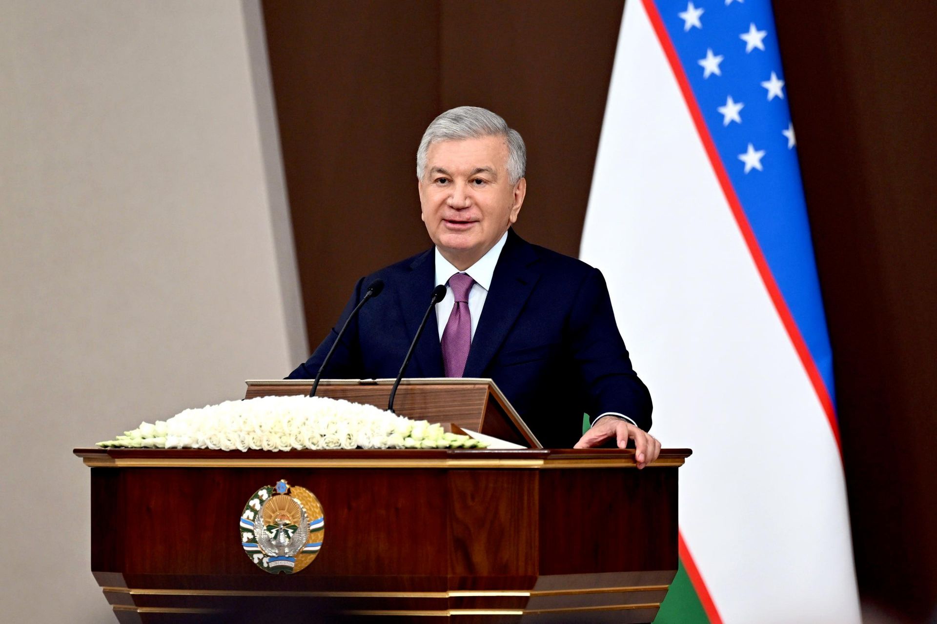 Шавкат Мирзиёев посетил дом кино Renessans, где встретился с работниками кинематографии и обсудил с ними проводимую в сфере работу и дальнейшие планы. Шавкат Мирзиёев посетил дом кино Renessans, где встретился с работниками кинематографии и обсудил с ними проводимую в сфере работу и дальнейшие планы. - Sputnik Узбекистан, 1920, 26.10.2026