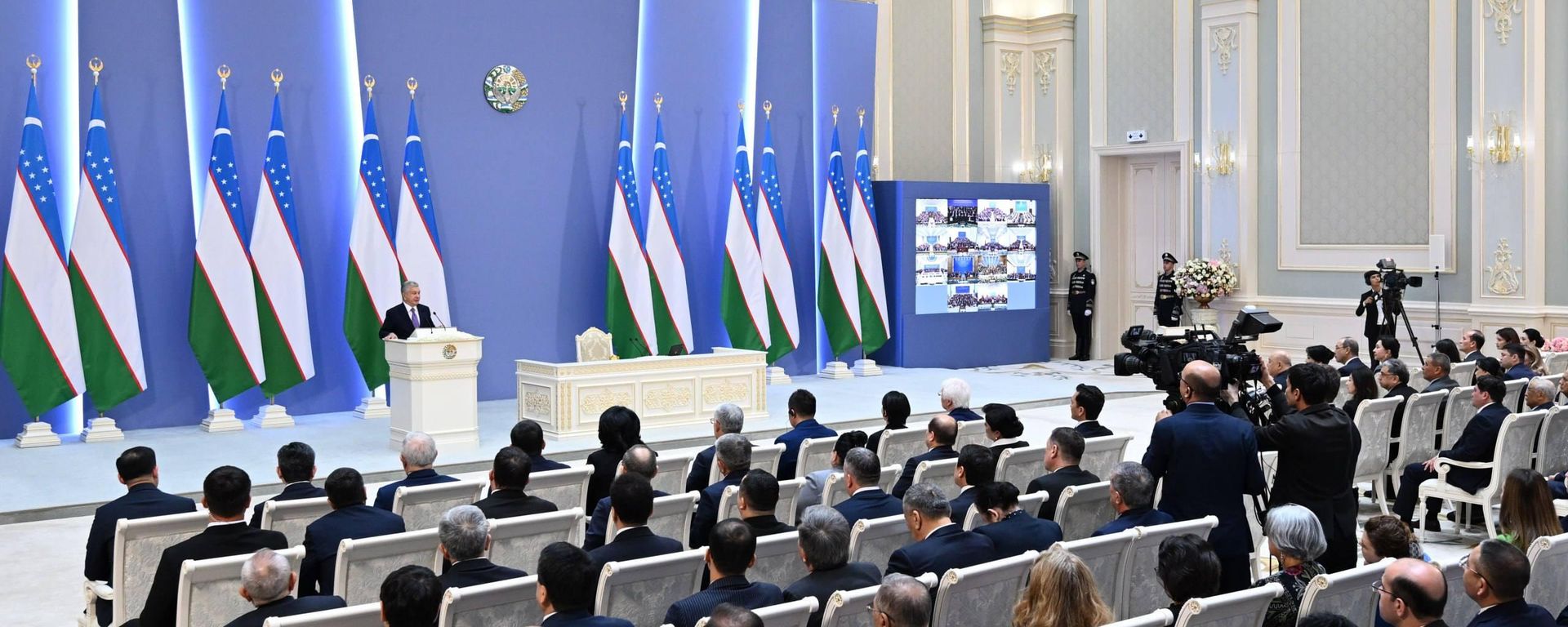 Встреча Шавката Мирзиёева с работниками сфер медицины и фармацевтики - Sputnik Ўзбекистон, 1920, 27.10.2026