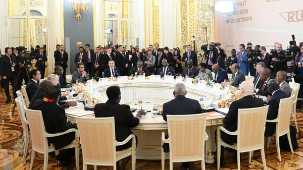 Встреча Владимира Путина с руководителями региональных организаций Африки - Sputnik Ўзбекистон