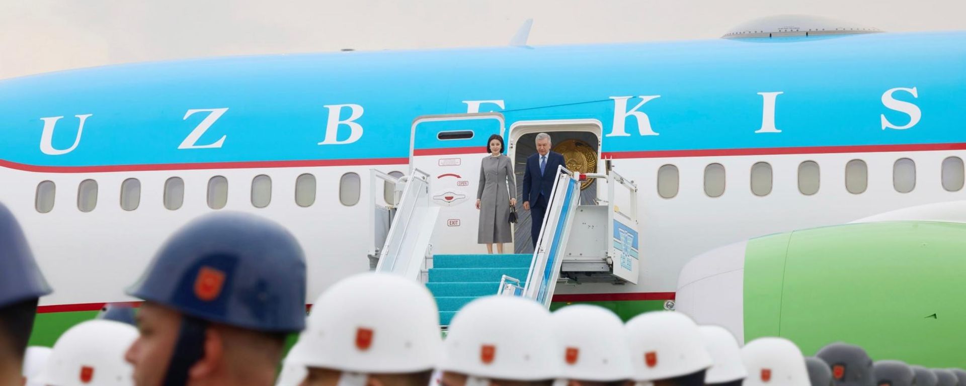 Shavkat Mirziyoyev vmeste s suprugoy pribil s rabochim vizitom v gorod Ankaru - Sputnik O‘zbekiston, 1920, 29.10.2026