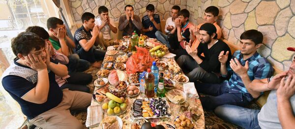 Празднование Ураза-Байрам в Душанбе - Sputnik Узбекистан