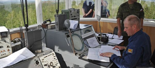 Военнослужащие во время совместной воздушно-огневой конференции Военнослужащие во время совместной воздушно-огневой конференции - Sputnik Узбекистан