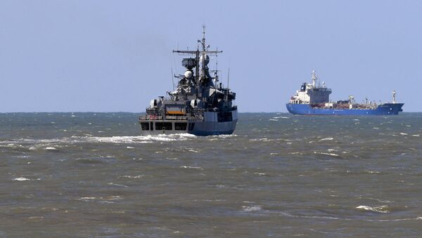 Эсминец ВМС Аргентины ARA Sarandi направляется к месту гибели подводной лодки Сан Хуан - Sputnik Узбекистан