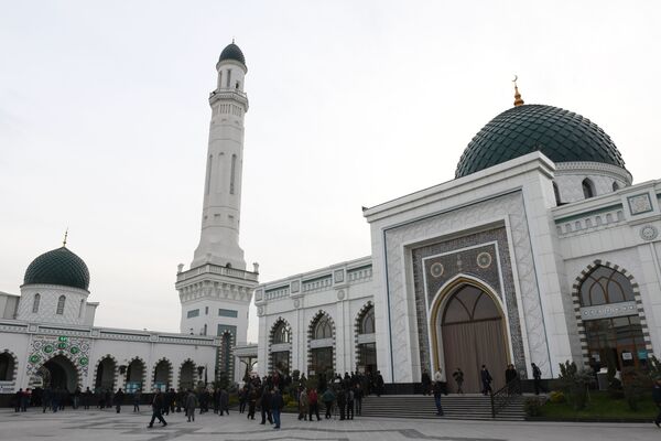Мечеть Шейха Зайниддина (мечеть Кукча) одна из самых больших в Узбекистане - Sputnik Узбекистан