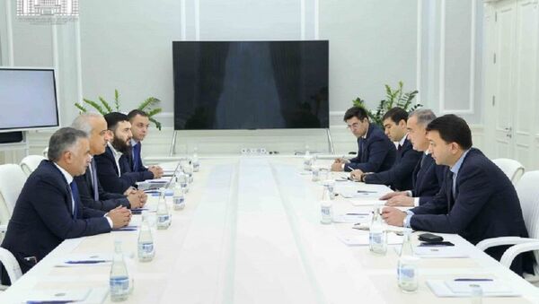 Встреча хокима Ташкента с представителями компании Fly Dubai - Sputnik Узбекистан