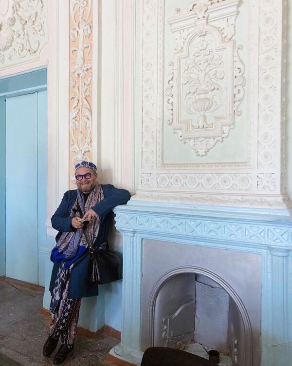 Словно узбекский бай: Александр Васильев пустился в пляс на улице Хивы - Sputnik Узбекистан