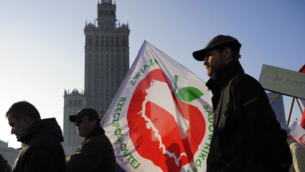 Акция протеста фермеров и садоводов Польши прошла в Варшаве - Sputnik Узбекистан