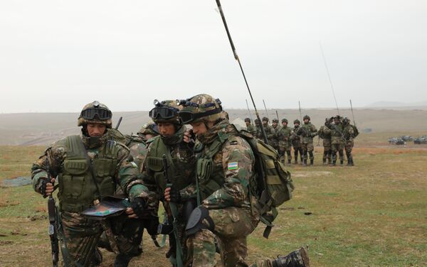 Проверка боеготовности Вооруженных сил Республики Узбекистан - Sputnik Узбекистан