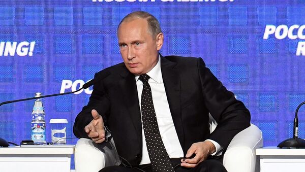 Путин пошутил про доллар - Sputnik Узбекистан