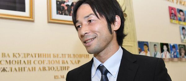 Японский футболист Наоя Сибамура Японский футболист Наоя Сибамура - Sputnik Узбекистан