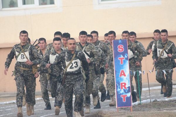 Куч ишлатиш тизимларида энг илғор мутахассис танловининг якуний босқичи бошланди Куч ишлатиш тизимларида энг илғор мутахассис танловининг якуний босқичи бошланди - Sputnik Ўзбекистон