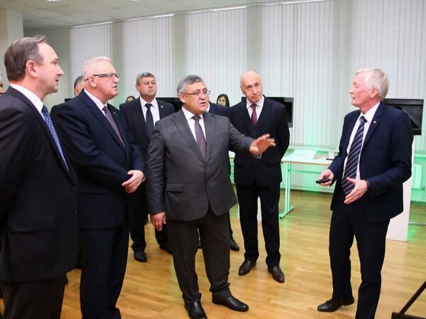 Беларусь и Узбекистан откроют в Минске институт прикладных специальностей Беларусь и Узбекистан откроют в Минске институт прикладных специальностей - Sputnik Узбекистан