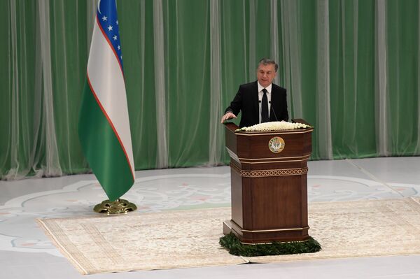 Шавкат Мирзиёев: рыночную экономику надо внедрять не кое-как, а продуманно Шавкат Мирзиёев: рыночную экономику надо внедрять не кое-как, а продуманно - Sputnik Узбекистан