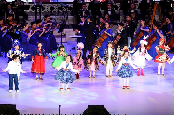 Шавкат Мирзиёев: рыночную экономику надо внедрять не кое-как, а продуманно Шавкат Мирзиёев: рыночную экономику надо внедрять не кое-как, а продуманно - Sputnik Узбекистан