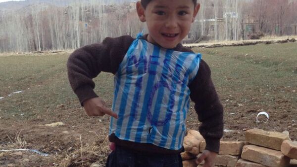 Маленький Месси из Афганистана заплатил дорогую цену за известность - Sputnik Узбекистан
