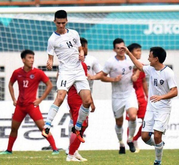 Икром Алибаев подписал контракт с Сеулом до 2021 года Икром Алибаев подписал контракт с Сеулом до 2021 года - Sputnik Узбекистан