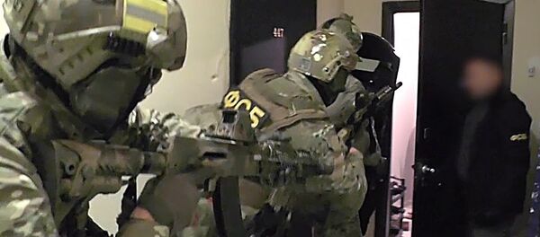 ФСБ России пресекла деятельность группы лиц, причастных к финансированию терроризма ФСБ России пресекла деятельность группы лиц, причастных к финансированию терроризма - Sputnik Ўзбекистон