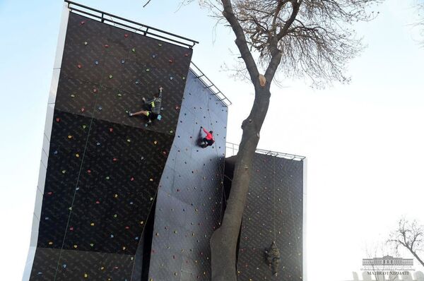 Озеро, амфитеатр, стрельбище: чем еще примечателен парк Ватанпарварлар - Sputnik Узбекистан