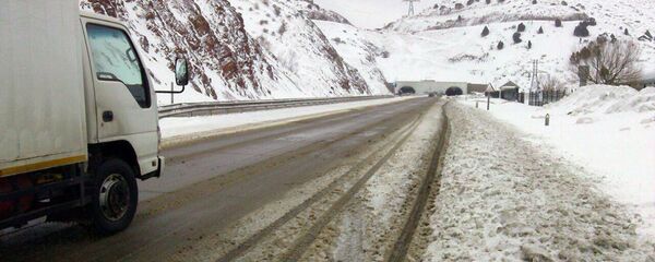 Перевал Камчик функционирует в штатном режиме, движение открыто Перевал Камчик функционирует в штатном режиме, движение открыто - Sputnik Ўзбекистон