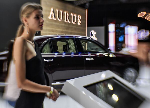 Автомобиль Aurus Senat на Московском международном автомобильном салоне – 2018. - Sputnik Узбекистан