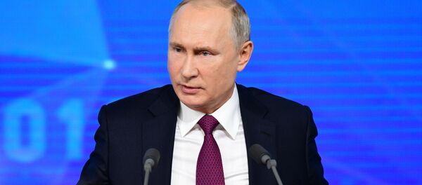 Ежегодная большая пресс-конференция президента РФ В. Путина Ежегодная большая пресс-конференция президента РФ В. Путина - Sputnik Ўзбекистон