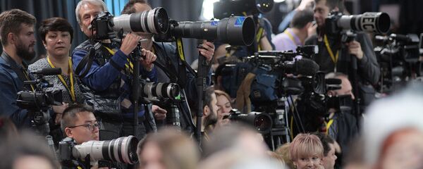 Журналисты - Sputnik Узбекистан