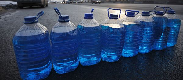 Цистерны с ядовитой жидкостью - Sputnik Узбекистан